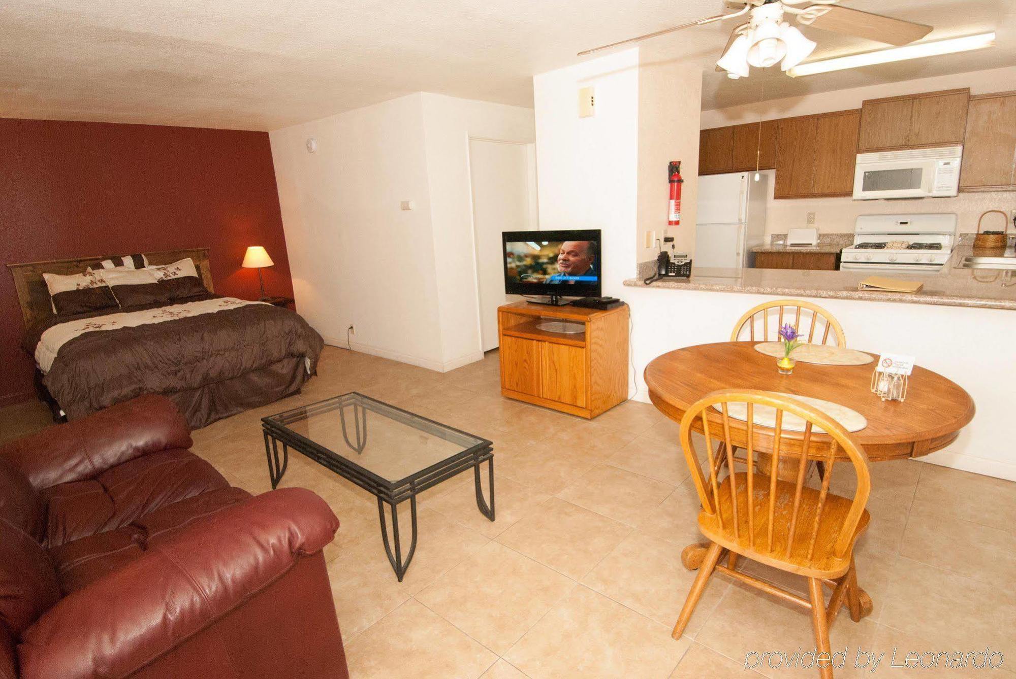 Sunnyvale Garden Suites - Joshua Tree National Park Туэнтинайн-Палмс Экстерьер фото